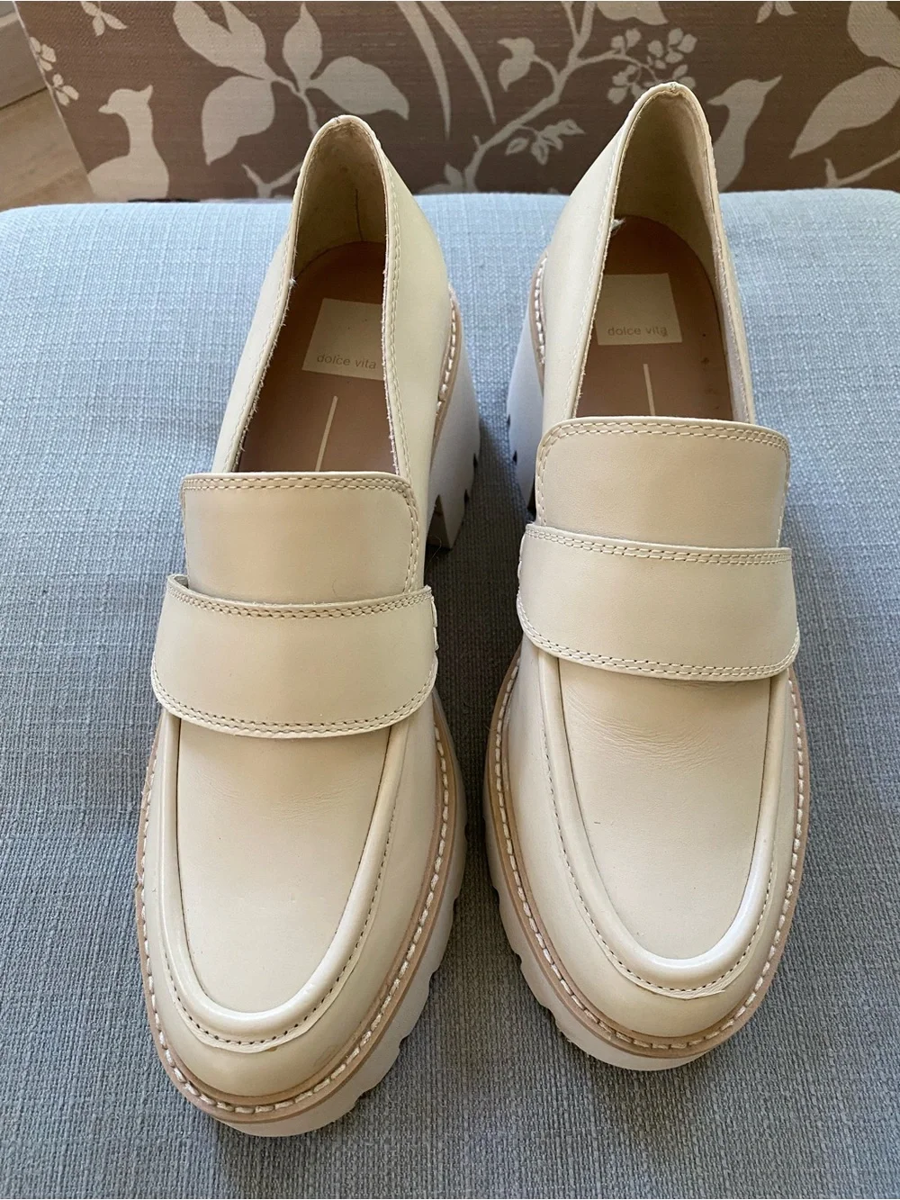 Dolce Vita Cream Platform Loafers / Shoes Sz. 9.5